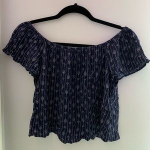 Forever 21 Size M off-shoulder crinkle blue top